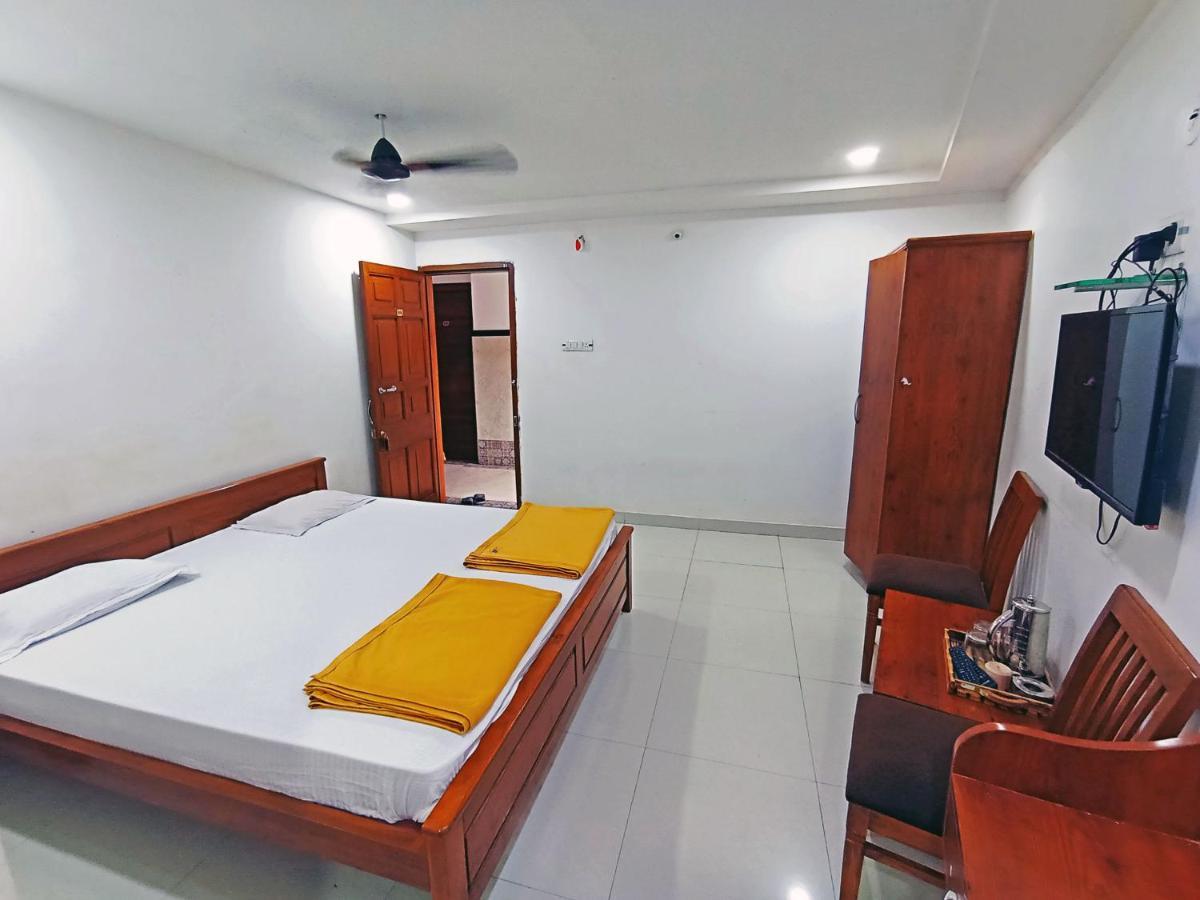 Staymaker Shri Shakti Residency ฮูบลิ ภายนอก รูปภาพ