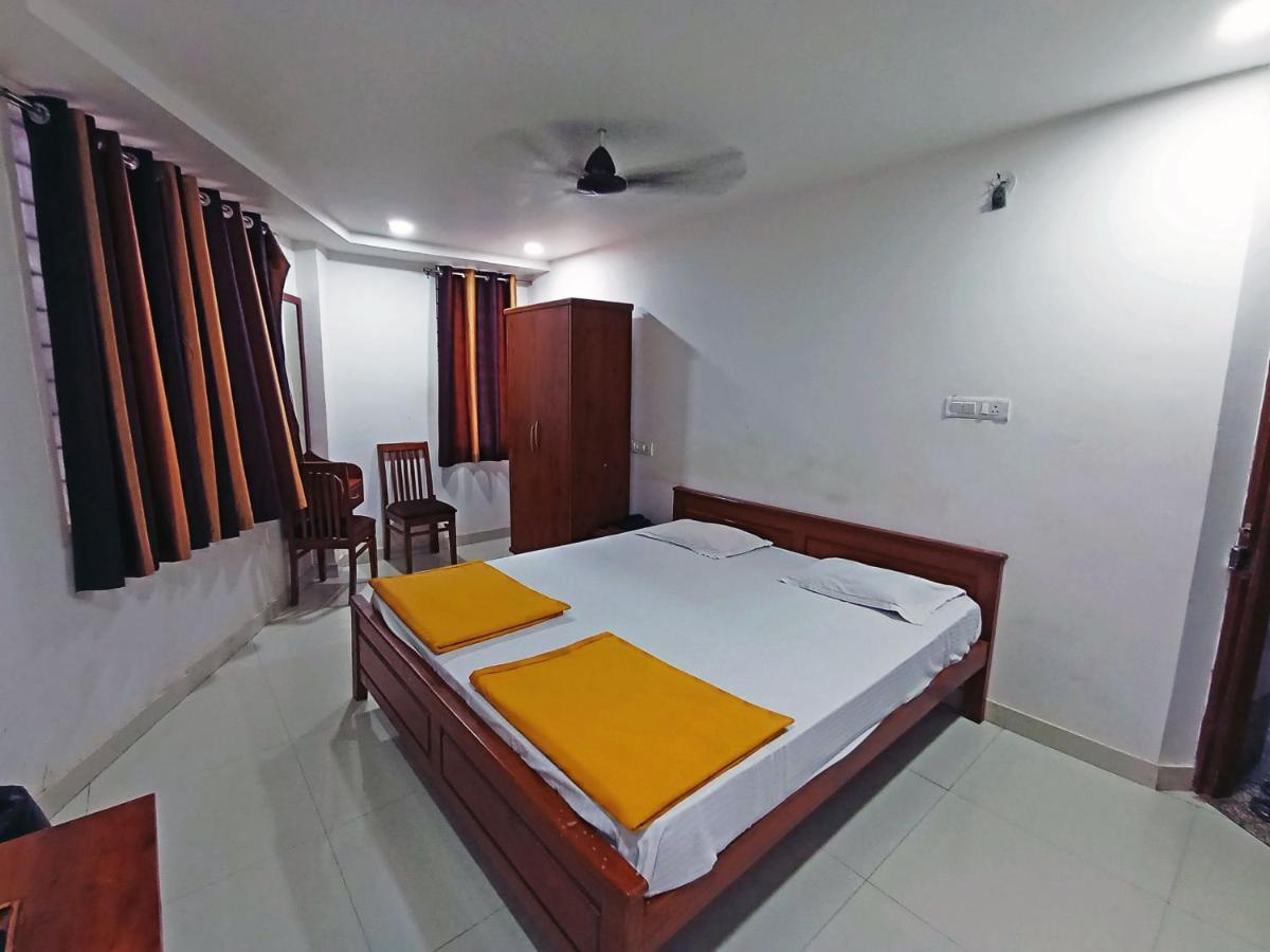 Staymaker Shri Shakti Residency ฮูบลิ ภายนอก รูปภาพ