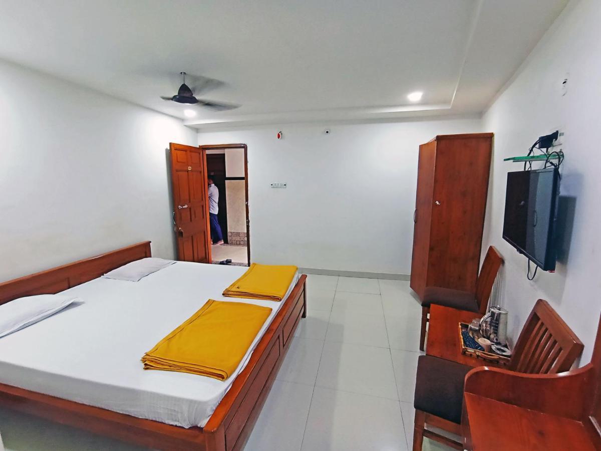 Staymaker Shri Shakti Residency ฮูบลิ ภายนอก รูปภาพ