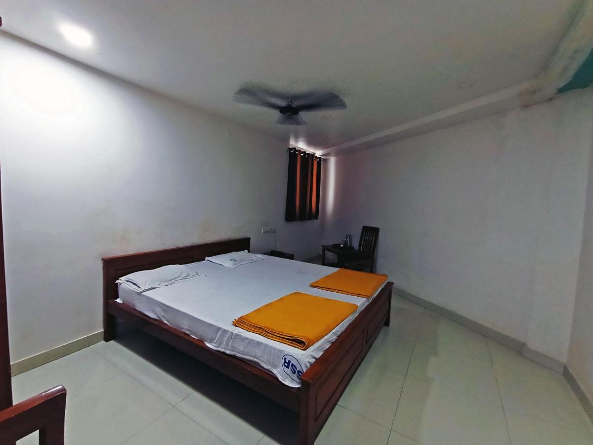 Staymaker Shri Shakti Residency ฮูบลิ ภายนอก รูปภาพ